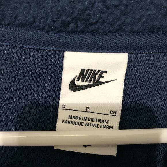 Nike Mens Jacket Size Small Navy Blue Embroidered‎ Logo Outdoor Full Zip NWT - Picture 4 of 8